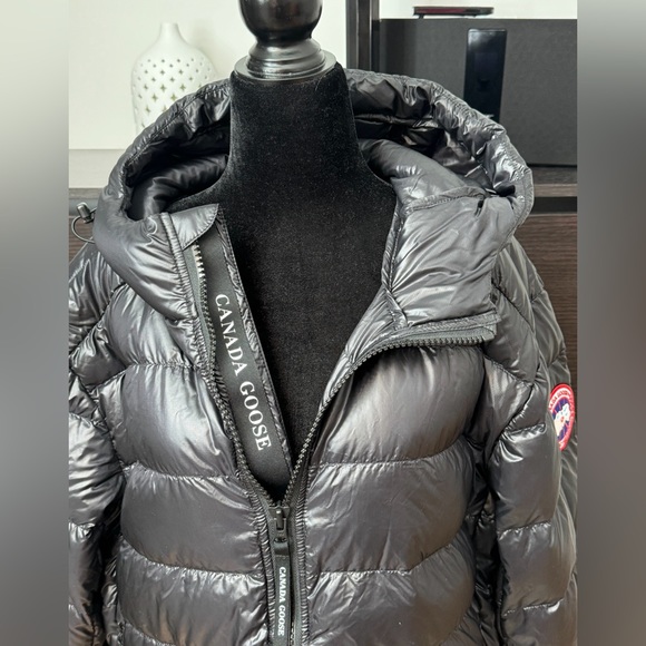 Canada Goose Crofton Water Resistant Packable Quilted 750 Fill Power Down Jacket - Picture 8 of 13